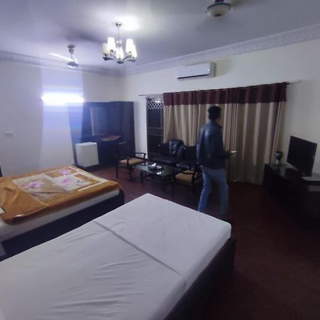 Hotel Clifton Inn Карачи Экстерьер фото